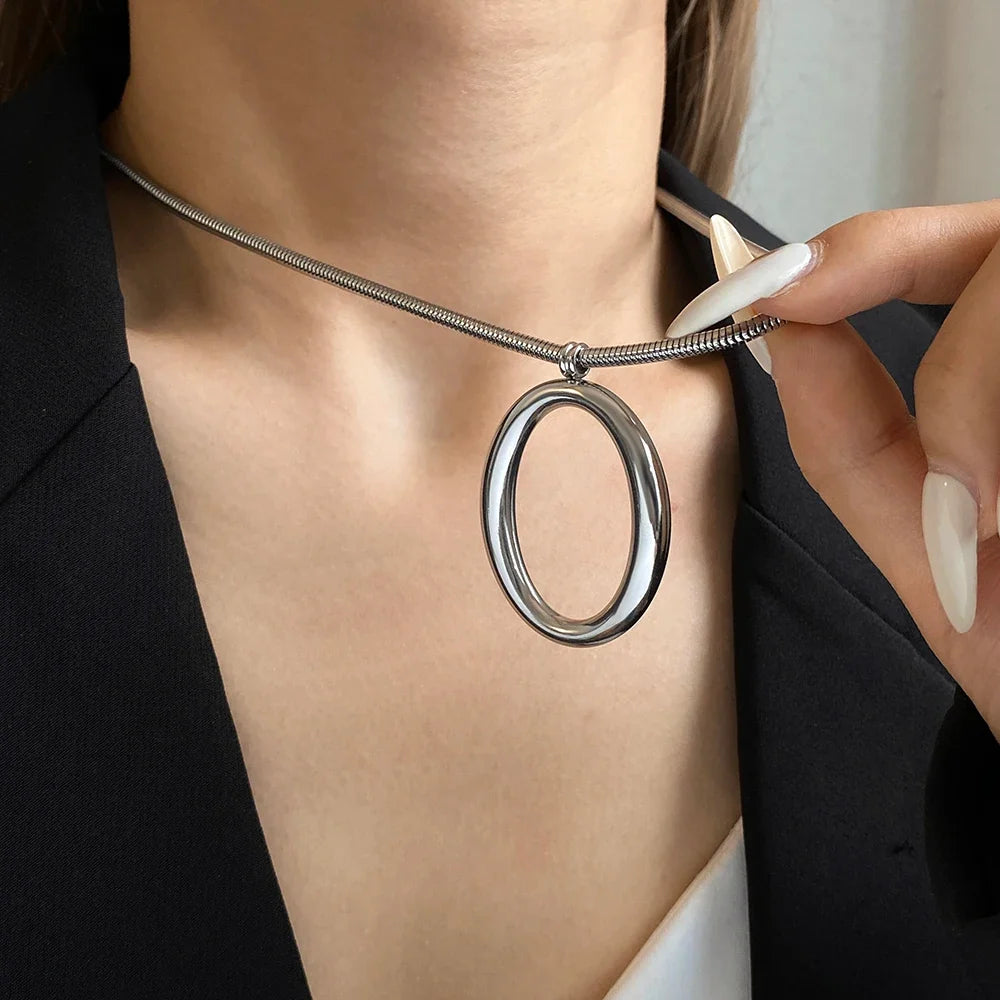 Blythe Open Circle Pendant Necklace